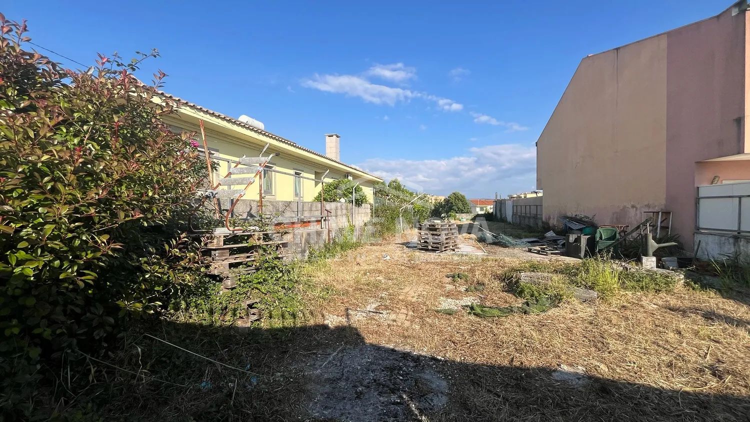 Lote de terreno com 504m² em Lourosa – Santa Maria da Feira - 2
