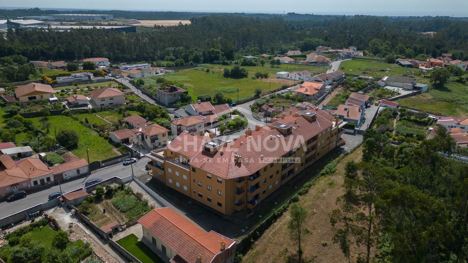 Apartamento T3 num condomínio fechado em São João de Ver - 2