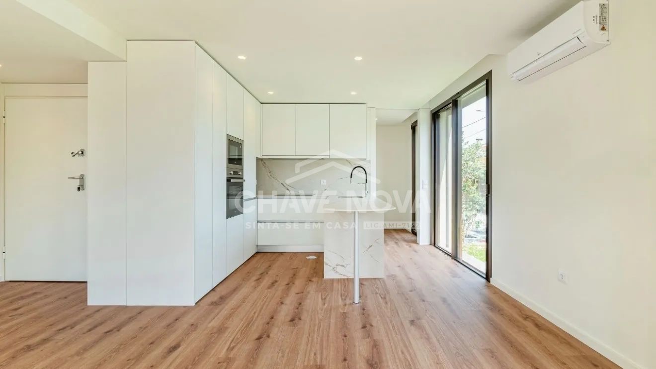 Apartamento T1 Novo c/ Varanda e Lugar de Garagem em Arcozelo (Praias) - 2
