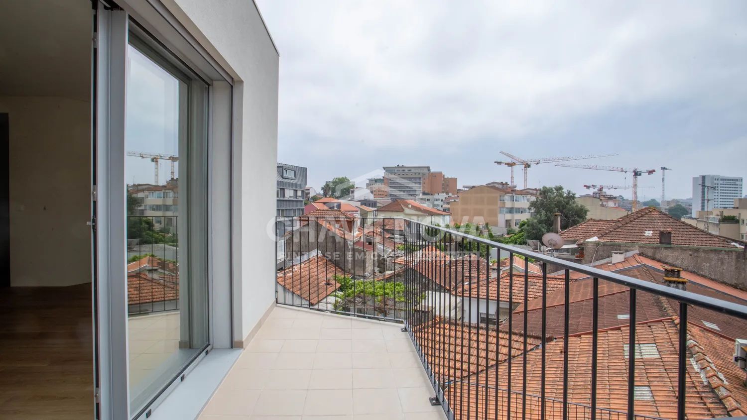 Apartamento T2 com vista para Fundação Serralves, construção Nova! - 2