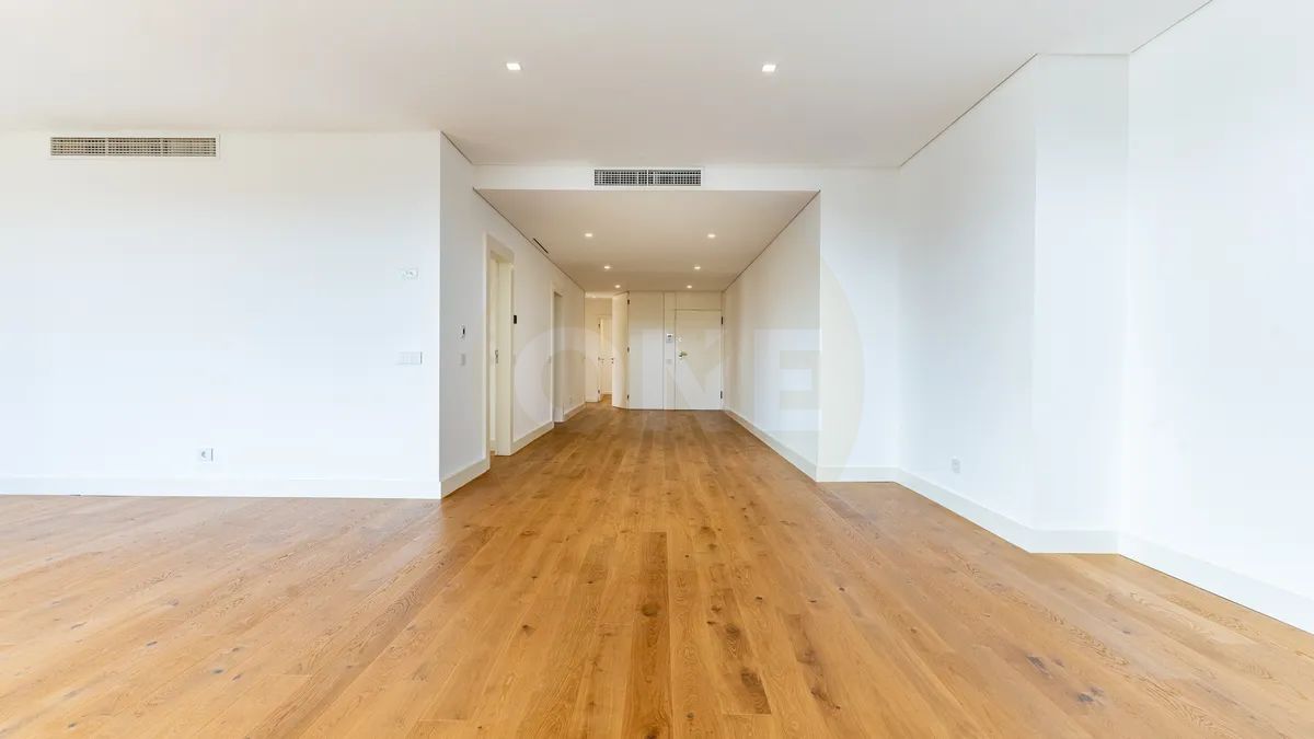 T4  em último piso no condomínio fechado ZEN - 2