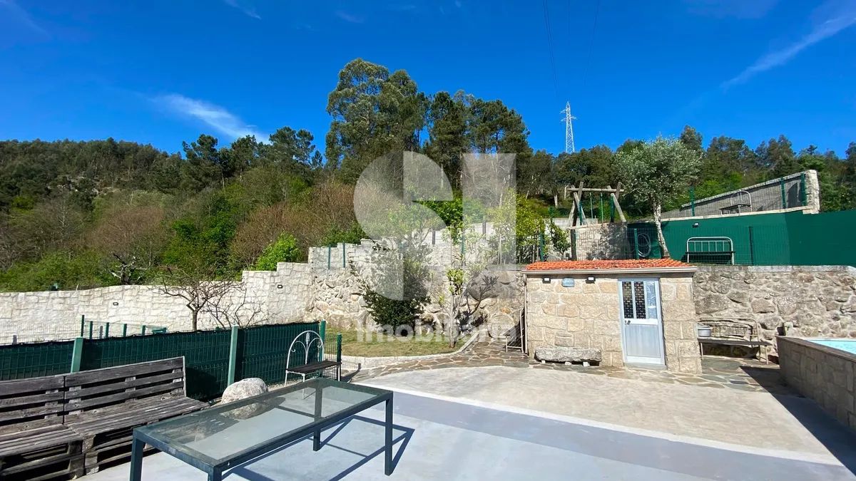 MORADIA T3 com Piscina - 2