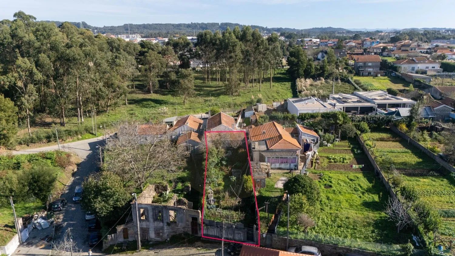 Terreno urbano com ruína-Gulpilhares 87000€ - 2