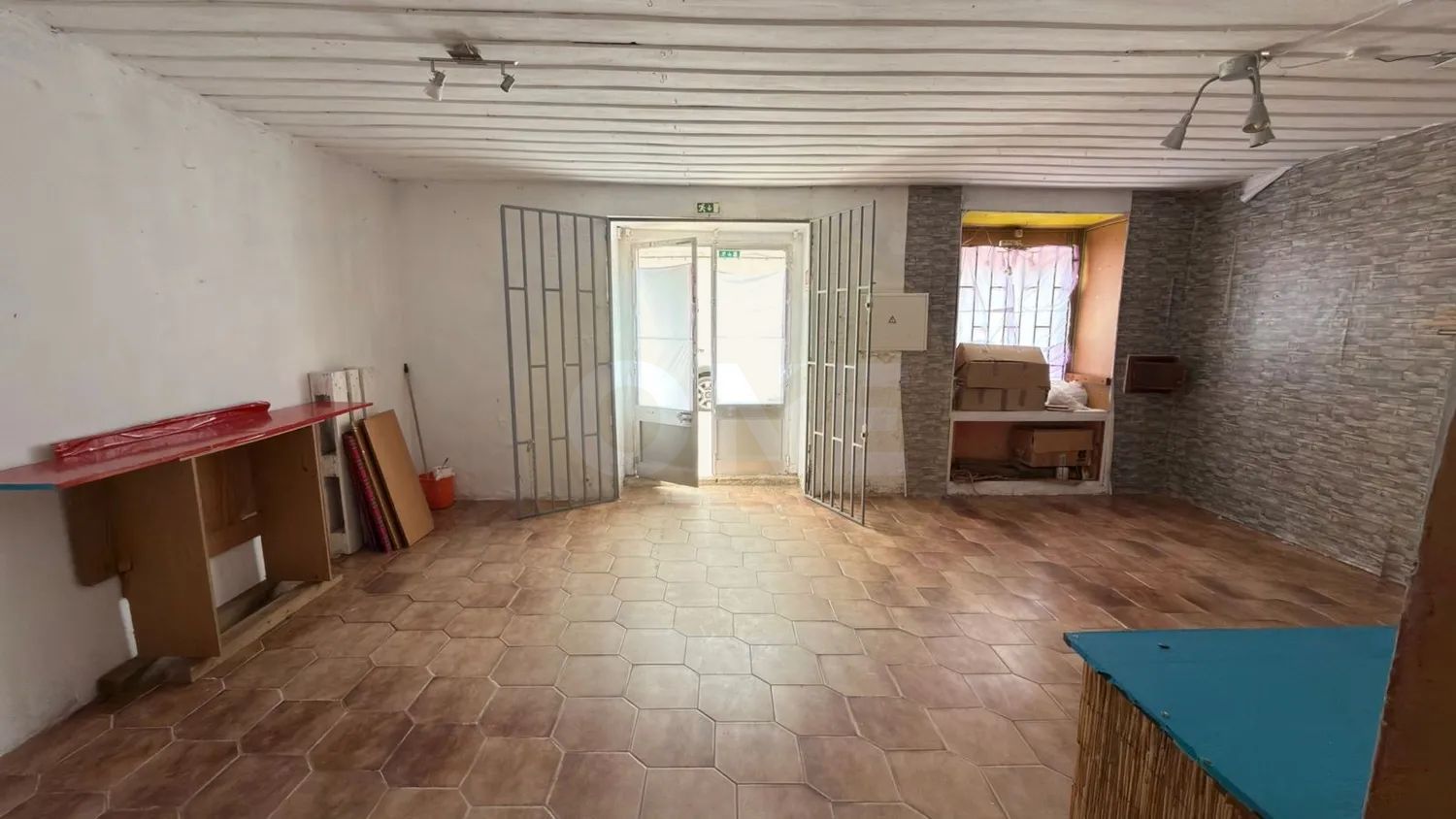 Prédio no centro da Golegã com potencial para habitação