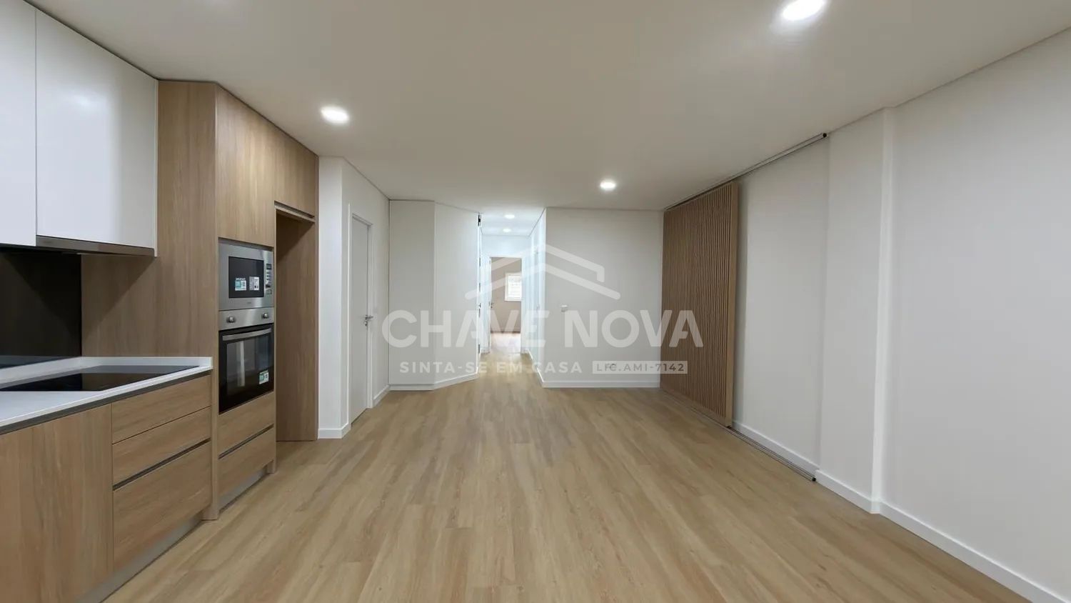 T1 Office Renovado em Santa Marinha (Devesas) - 2