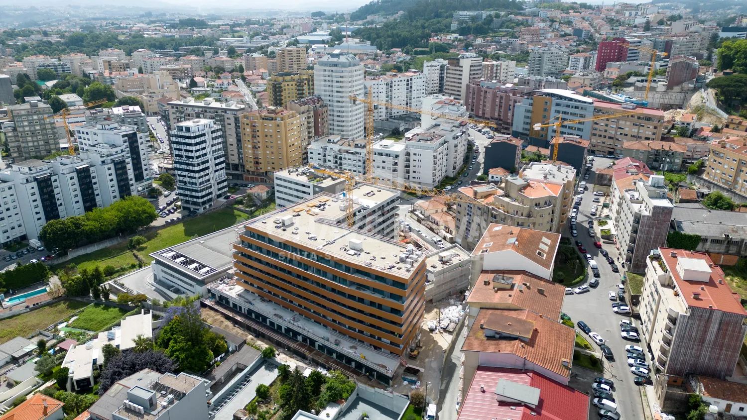 T0 Novo, junto a Av da Republica 