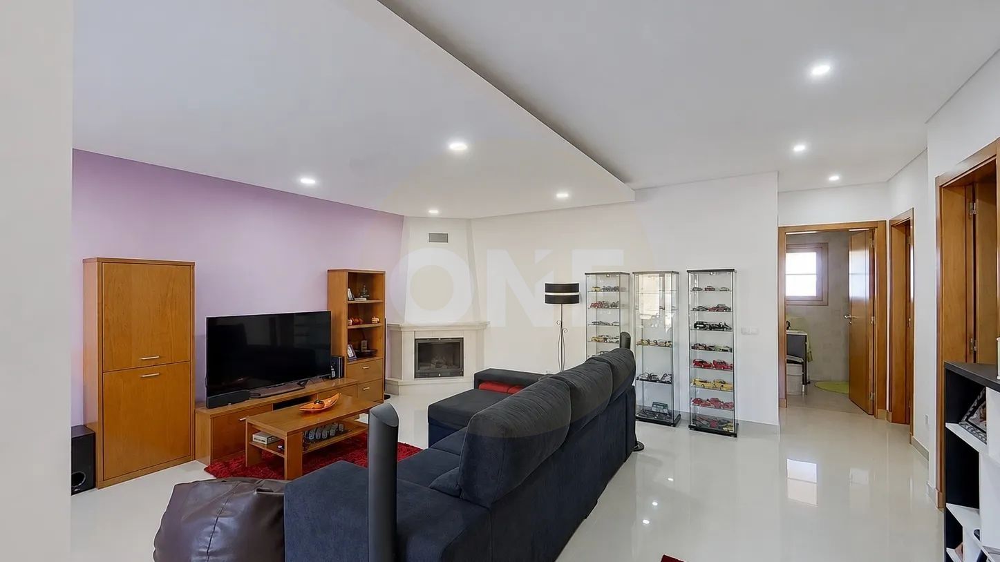 3 bedroom townhouse | Shoe store | Sobral de Monte Agraço