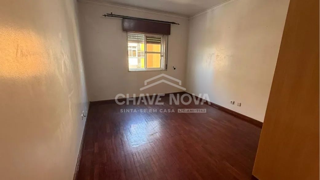 Apartamento T2 na Tapada das Mercês - 3