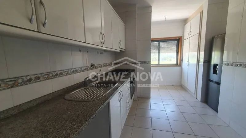 Apartamento T2 em Rio Tinto: Junto a Transportes (Metro/Comboio) e Principais Acessos - 2