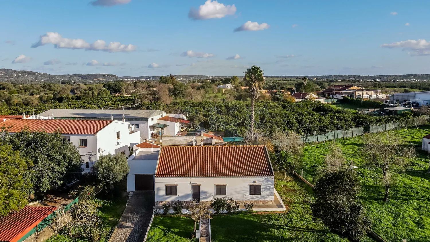 Maison Plain-Pied de 4 Chambres à Ferrarias, Algoz, Silves