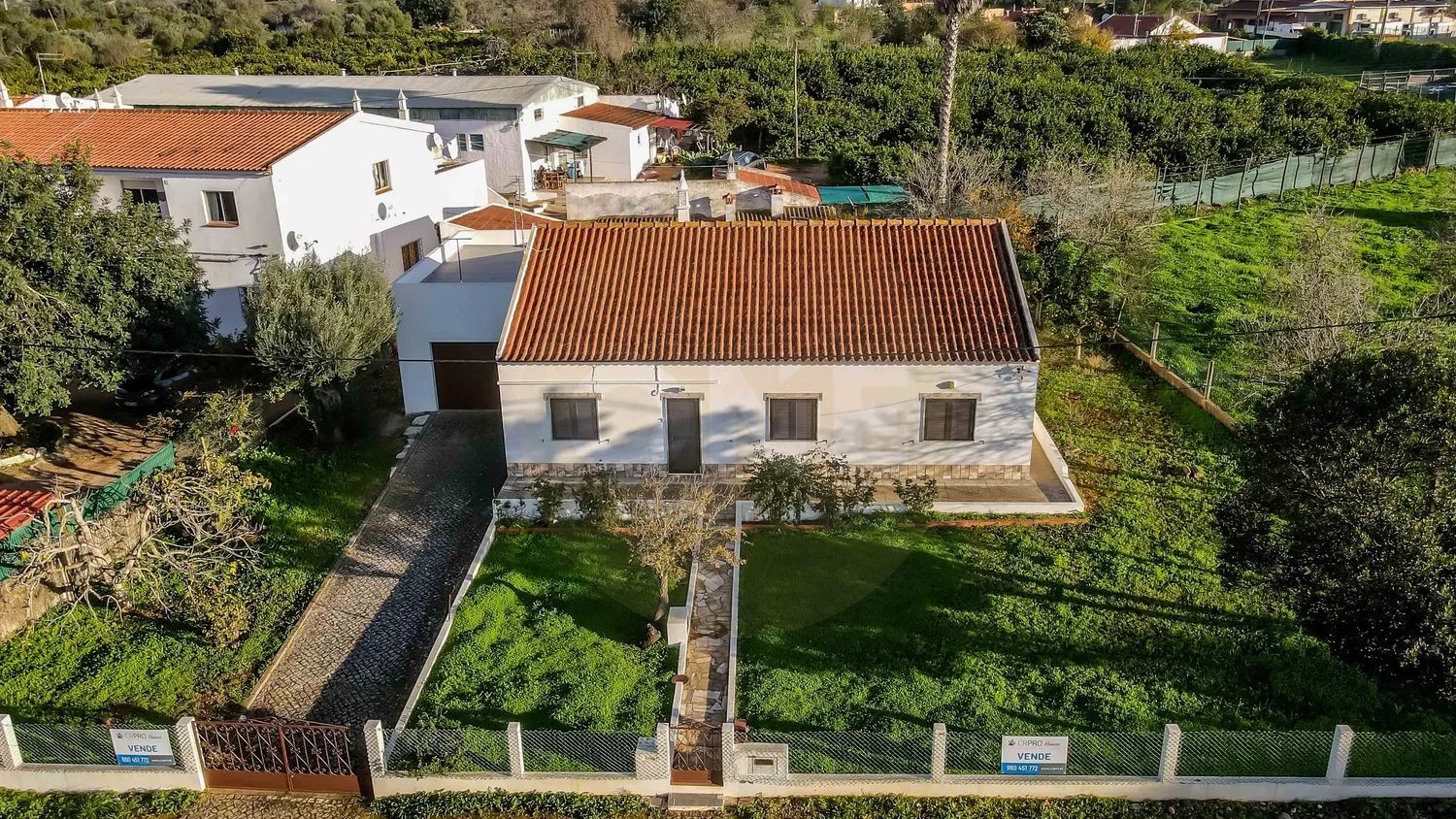 Maison Plain-Pied de 4 Chambres à Ferrarias, Algoz, Silves - 3