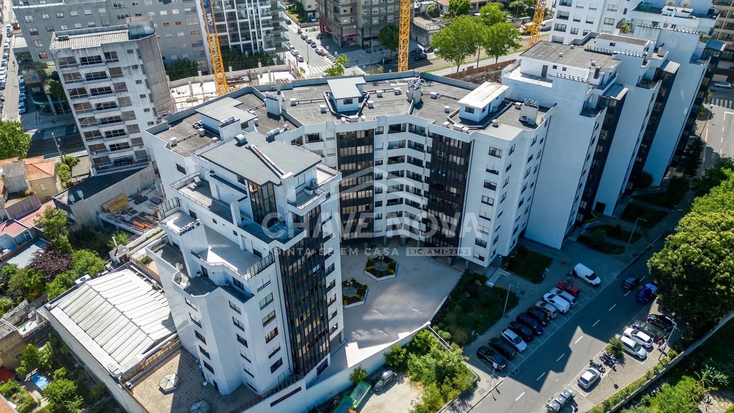Apartamento T5 no Centro de Vila Nova de Gaia - 2