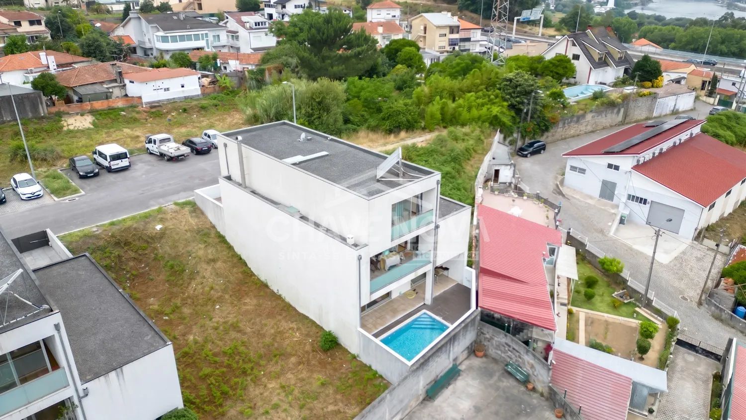 Moradia Geminada V4 c/ Piscina e Vistas Rio Douro em Oliveira do Douro