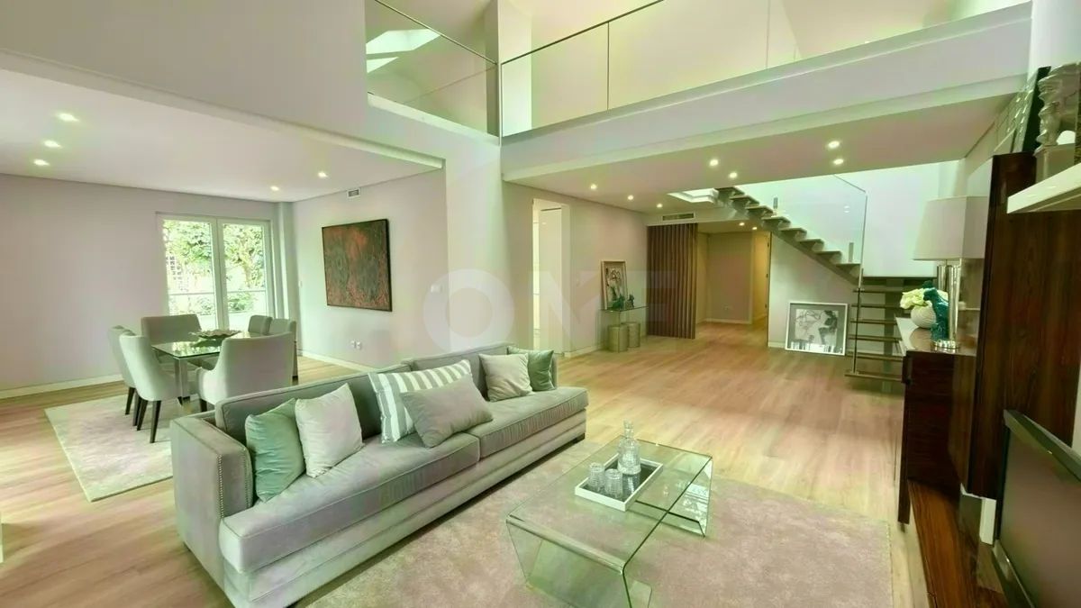 Luxury T3 1 Apartment in Carcavelos, Cascais