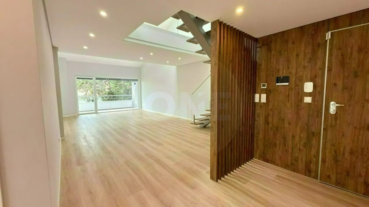 Luxury T3 1 Apartment in Carcavelos, Cascais