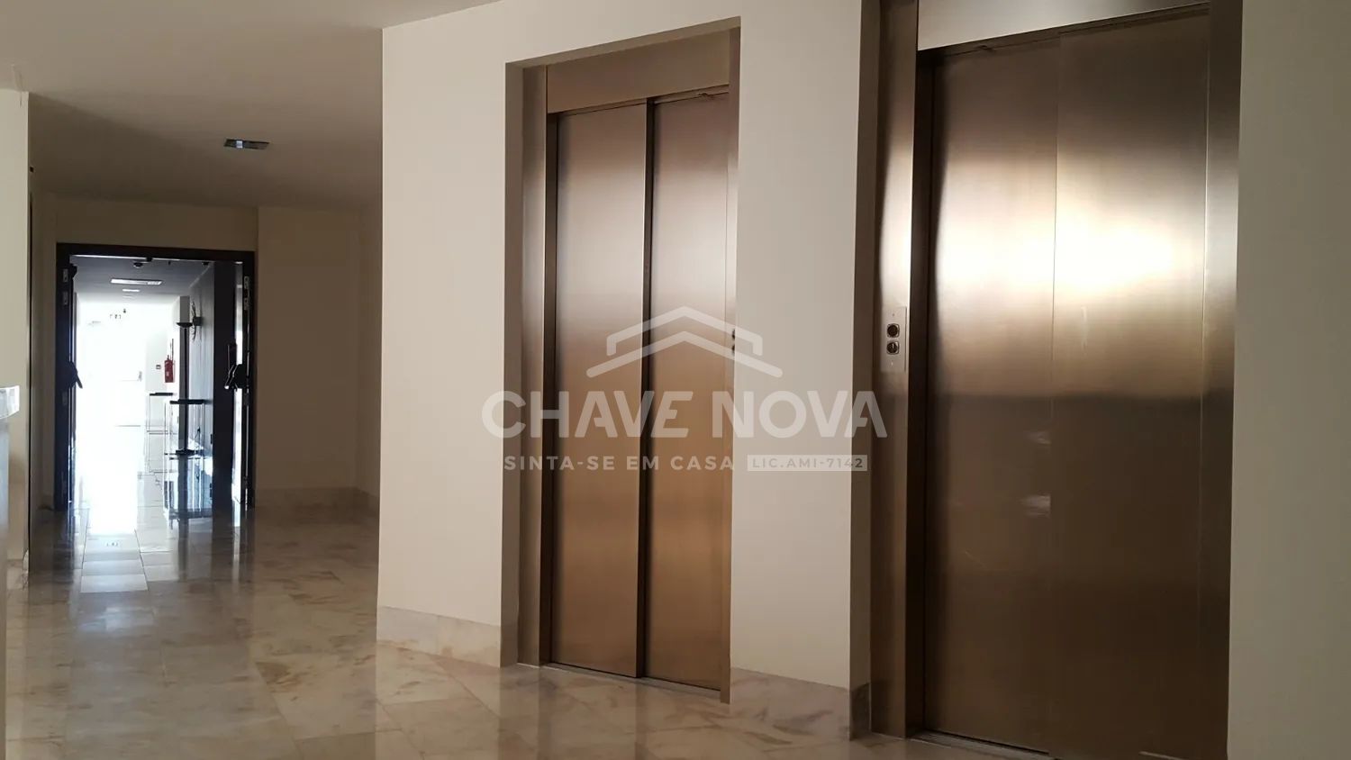 Residência de luxo com 50 Quartos, Piscina e Campo de Ténis / Edifício destinado a ensino / Olival  – Mirandela - Trás-os-Montes - 2