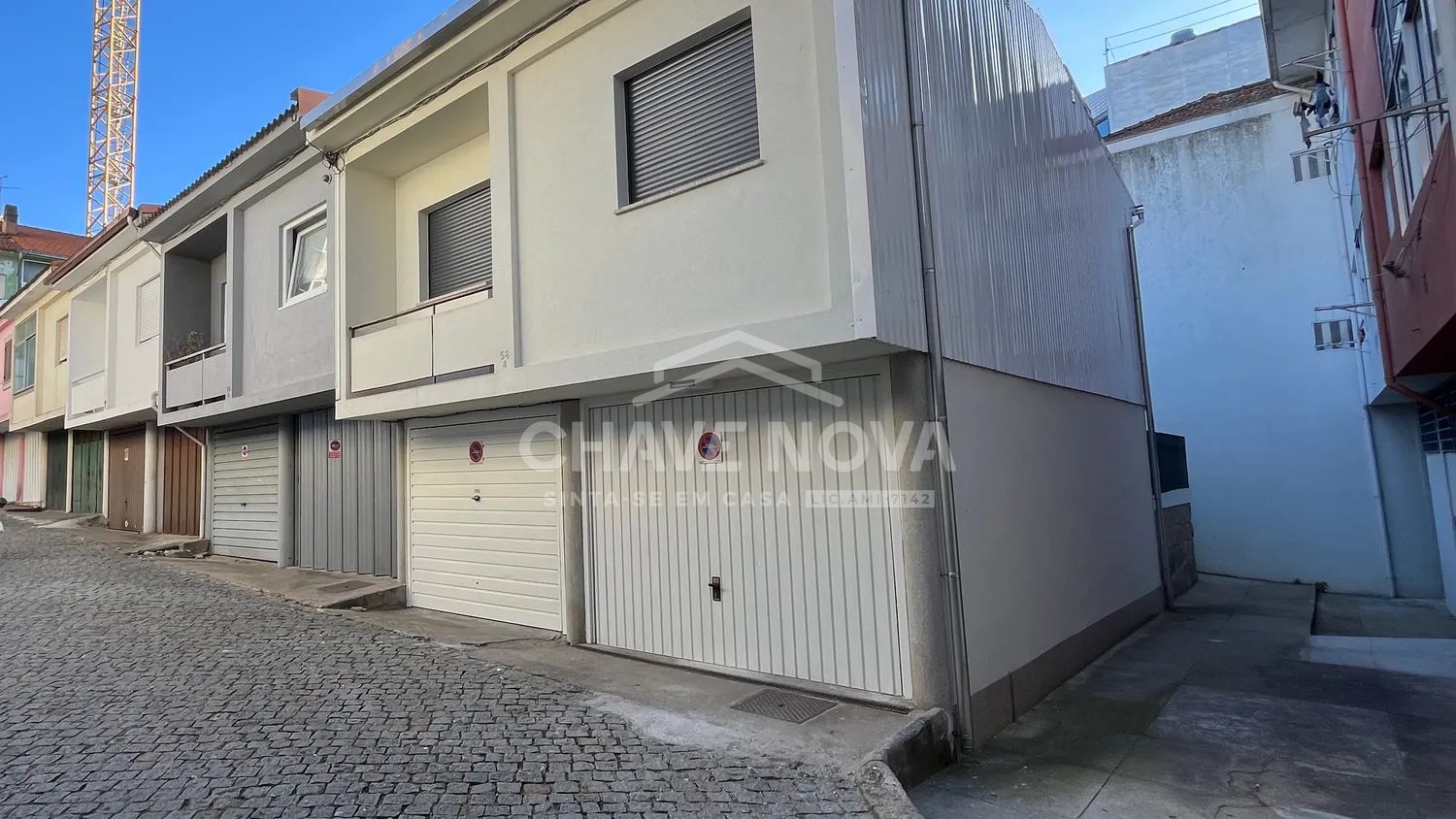 Andar Moradia T2 com Jardim e Varanda junto ao Metro General Torres