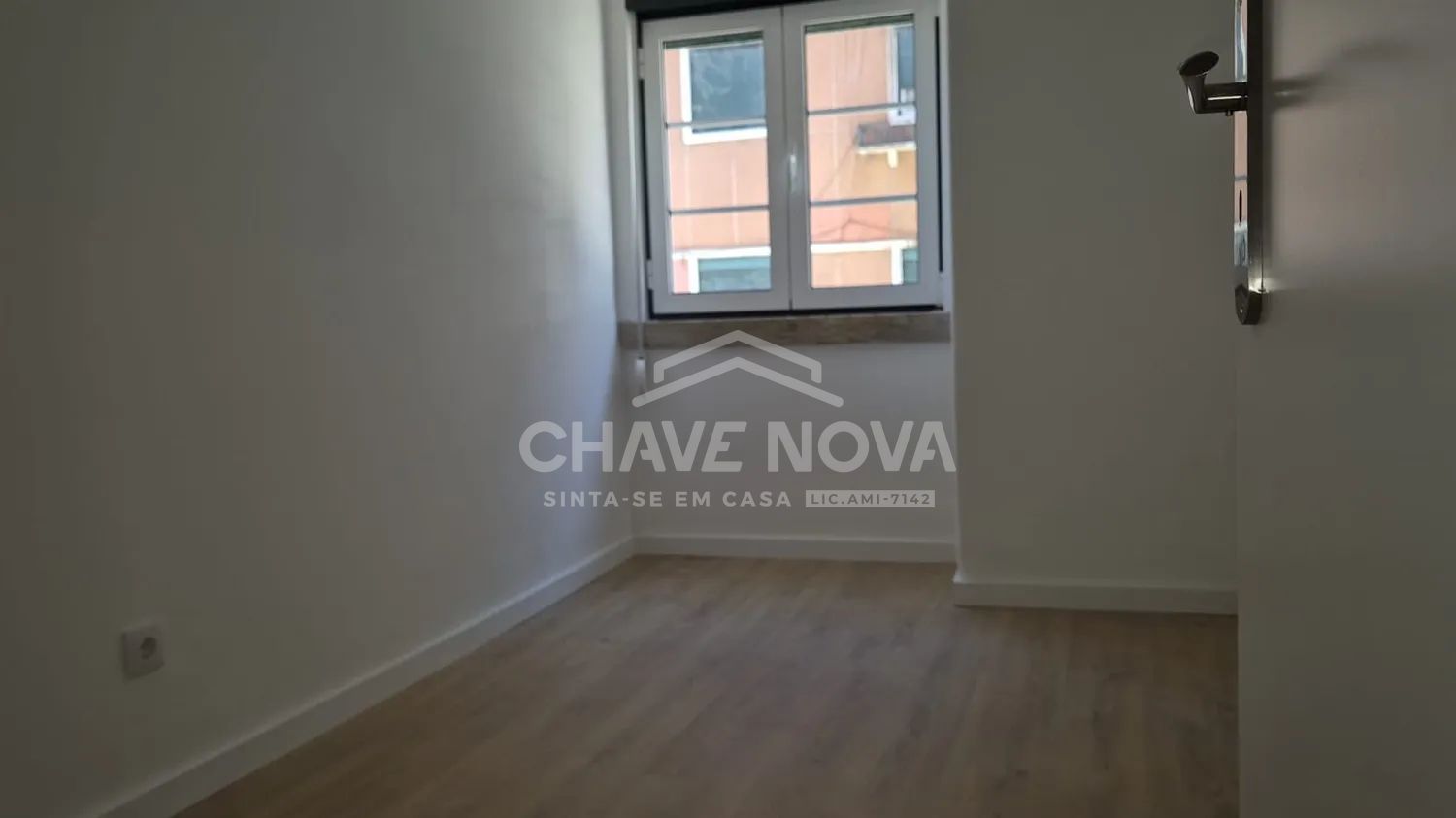 Apartamento T2 Remodelado com Vista Rio | Penha de França | Excelente Localização - 2