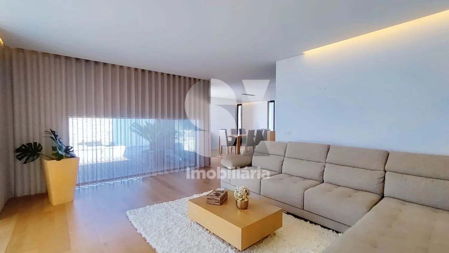 Exclusive 5-Bedroom Detached Villa with Pool & Spa | Guimarães - 2