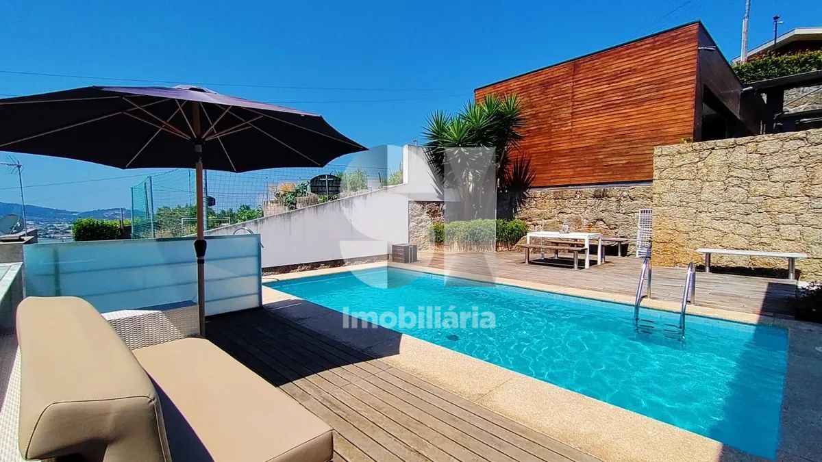 Exclusive 5-Bedroom Detached Villa with Pool & Spa | Guimarães