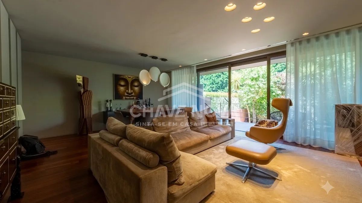 Exclusive 5-Bedroom Villa on Avenida da Boavista – A Luxury Retreat in the Heart of Porto - 2