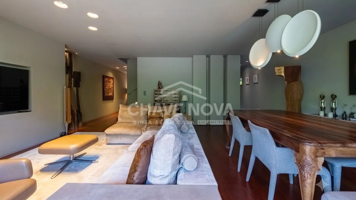 Exclusive 5-Bedroom Villa on Avenida da Boavista – A Luxury Retreat in the Heart of Porto - 3