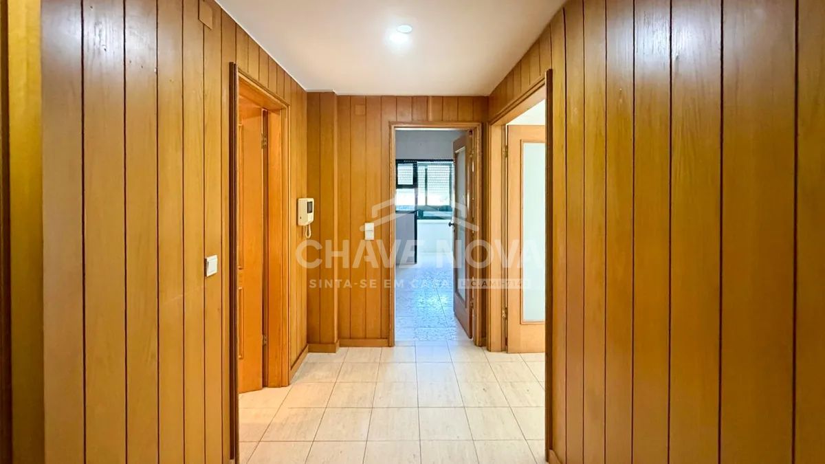 Apartamento T3 em Condomínio Fechado com Piscina e Garagem – Francelos, a 5 minutos da praia - 3