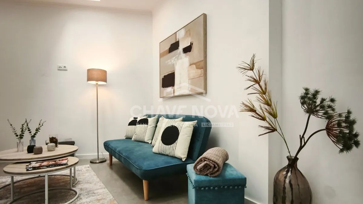 Apartamento T3 Totalmente Remodelado | Suíte com Closet | Penha de França  - 2