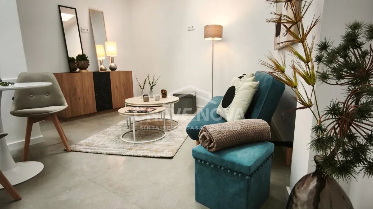 Apartamento T3 Totalmente Remodelado | Suíte com Closet | Penha de França  - 3