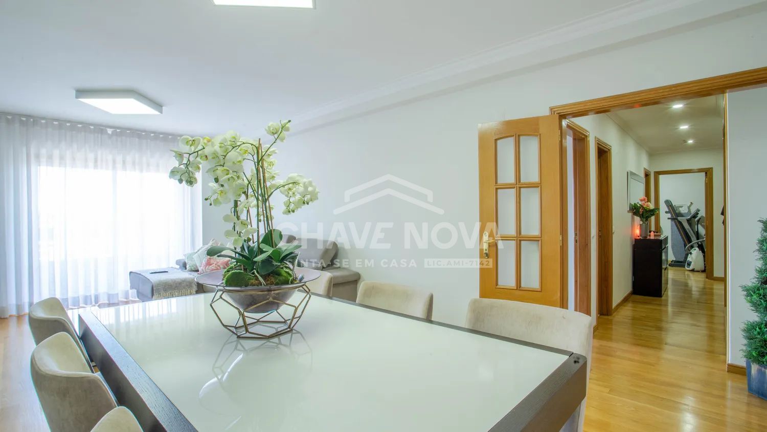 Fantástico Apartamento T2+1 com Garagem Fechada | Excelente Exposição Solar