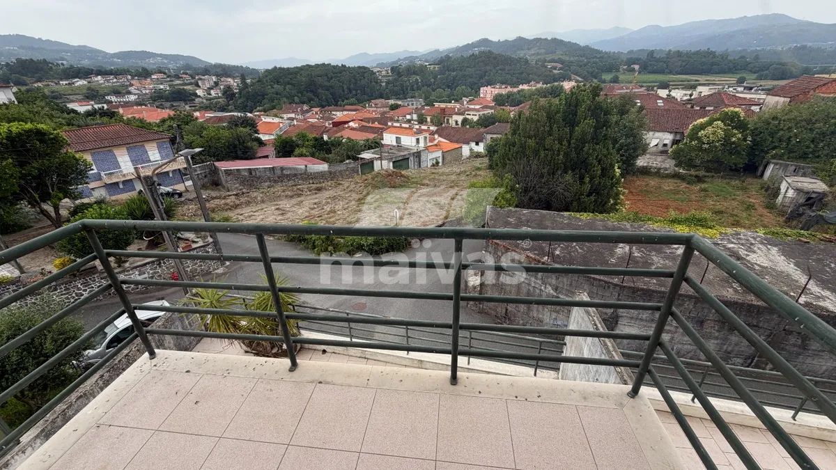 Moradia T3 Centro de Ponte da Barca 