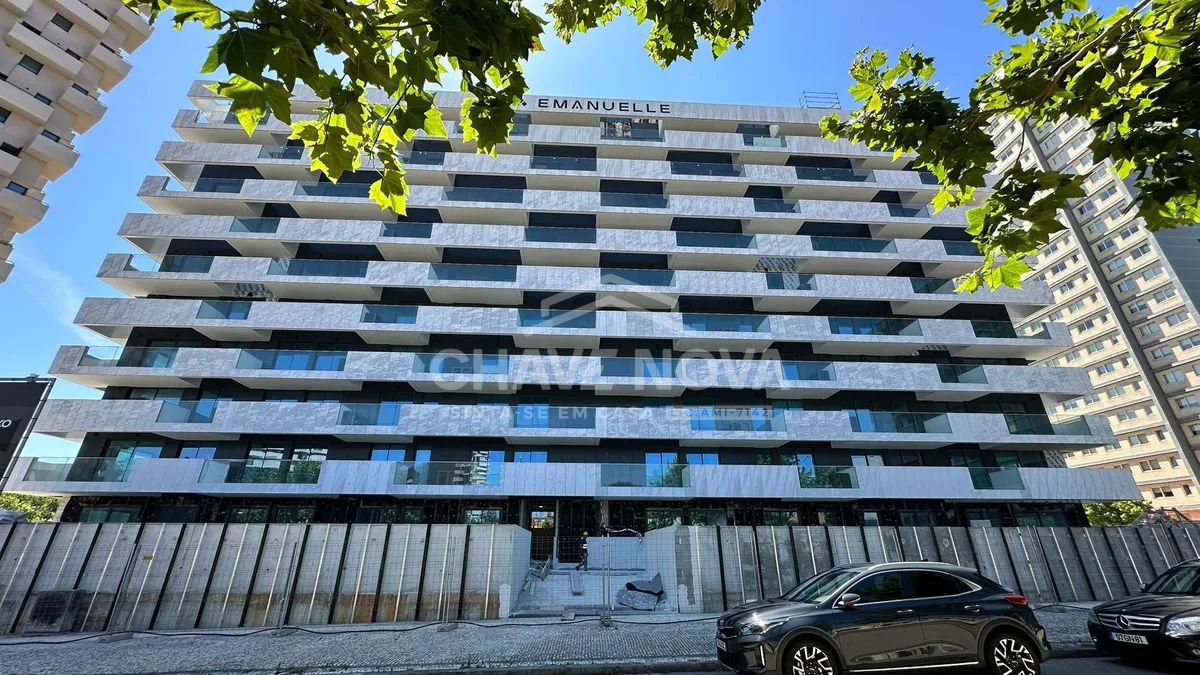 Apartamento T3 Novo c/ Lugar de Garagem e Arrumo em Matosinhos