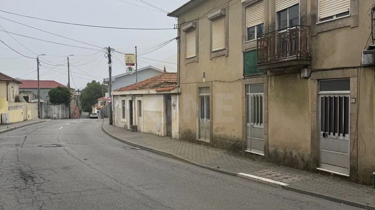 2 moradias com terreno à venda em Gulpilhares
