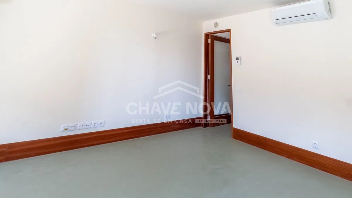 Wir präsentieren dieses fantastische, brandneue T1-Apartment - 3