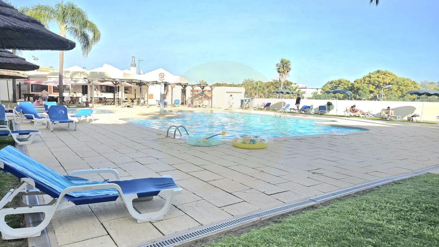 Apartamento T1+2 com piscina, Rua dos Pardais, Albufeira