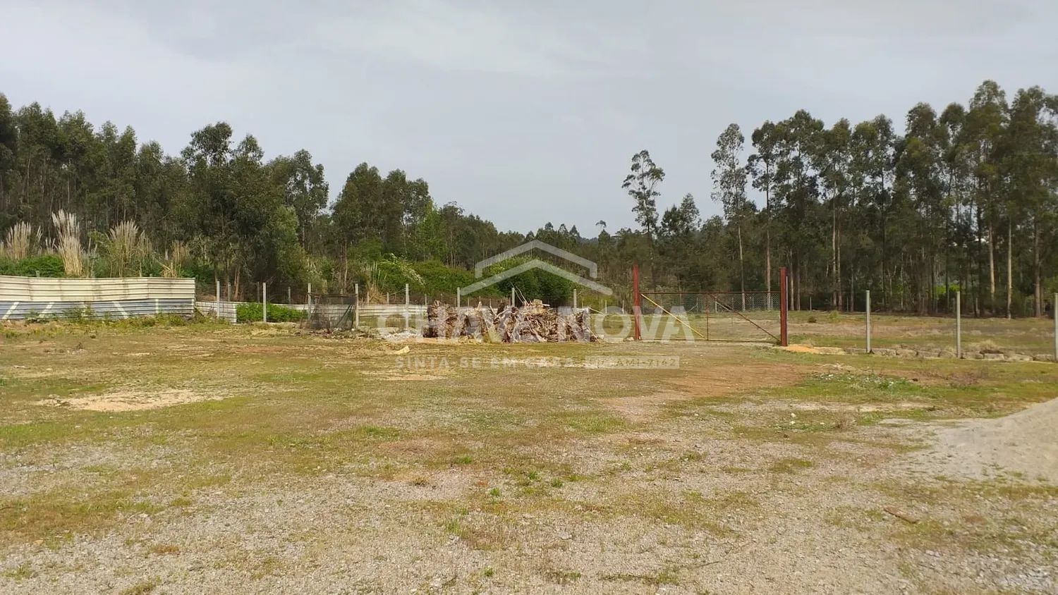 Terreno Industrial com Projeto Aprovado para Armazém com 2000m2 - 2