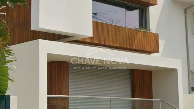 Moradia T4 Nova  Praias de Canidelo  Pronta a Habitar