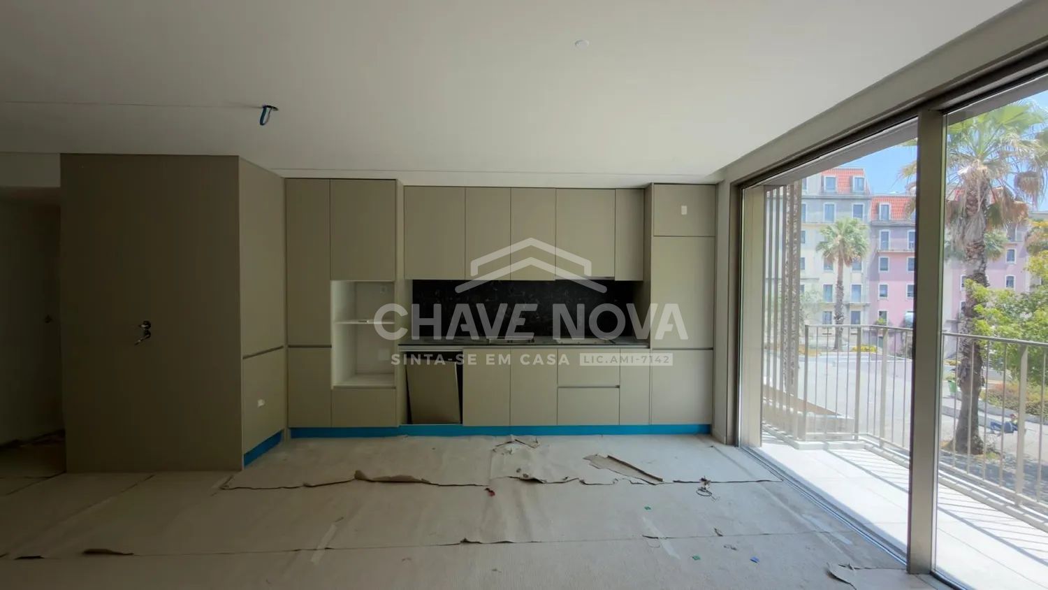 Apartamento T3 Novo c/ Lugar de Garagem para 3 viaturas em Oliveira do Douro