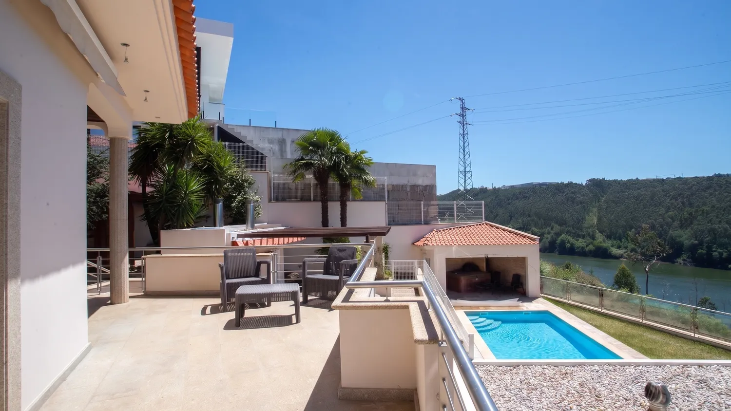 Fabulosa Moradia   V4 -  Piscina, Jacuzzi e Vista Rio Douro - 2