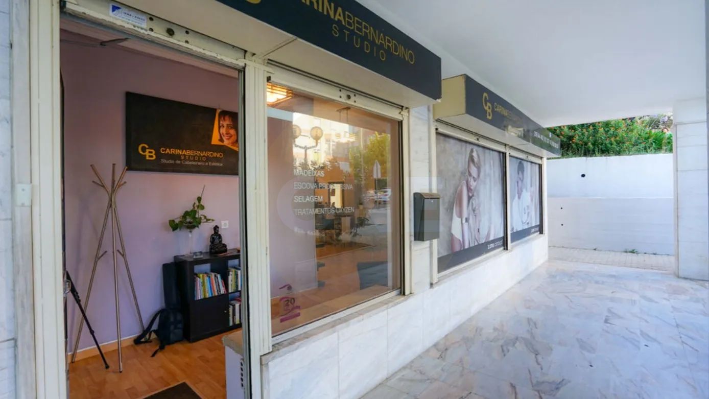 Excelente Oportunidade ! Centro de Estética | Falagueira | Trespasse - 2