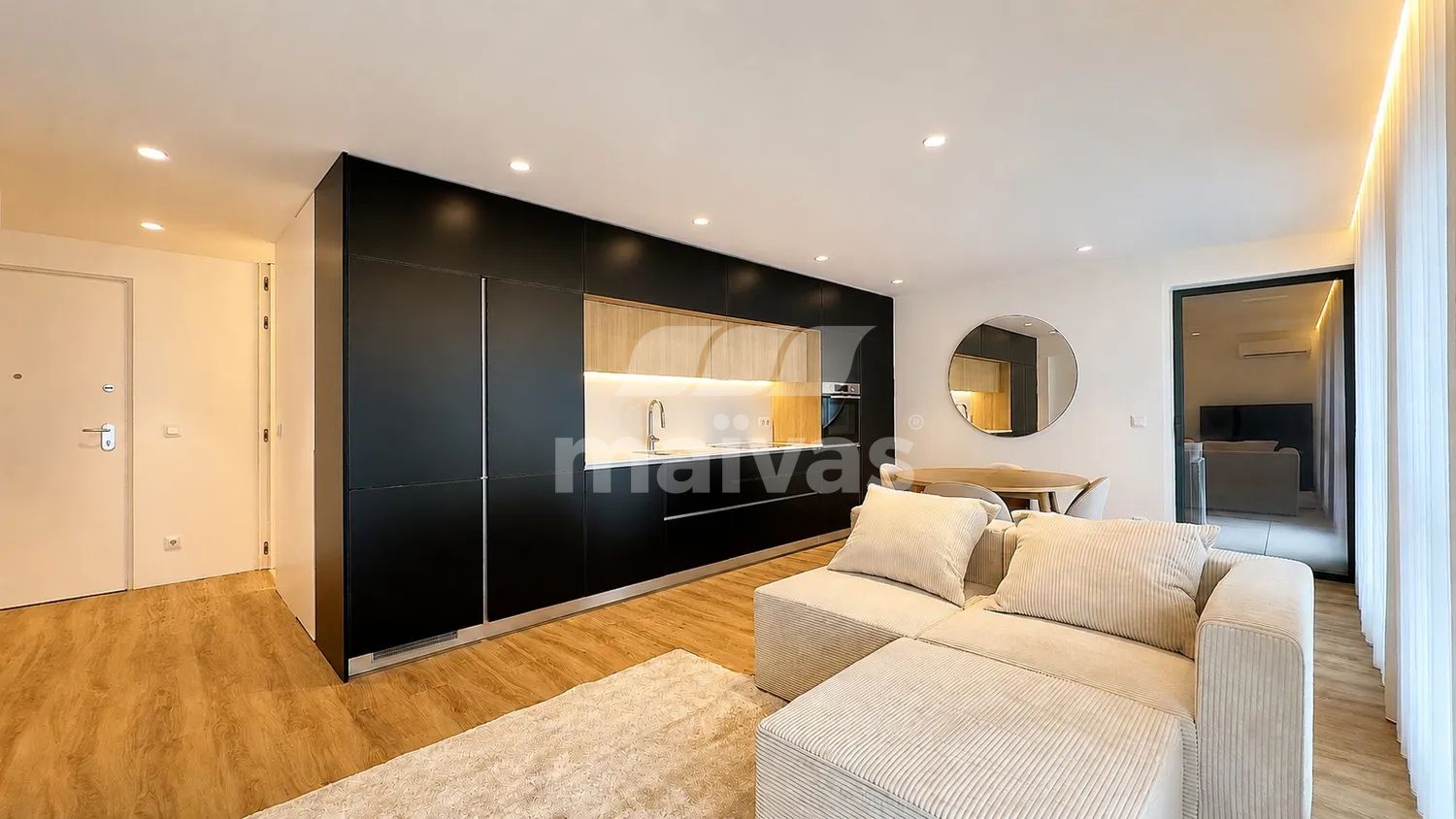 Brand-New Fully Furnished 3-Bedroom Apartment | Eleven Development | Mafamude - 3