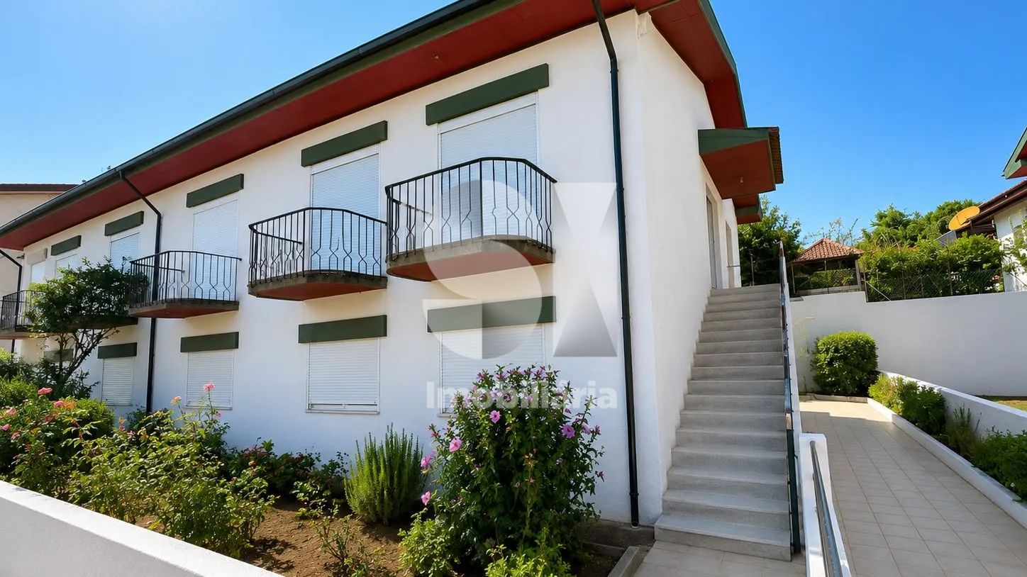 Apartamento T3 com Suite, Varandas Individuais e Garagem Fechada em Oliveira de Azeméis - 3