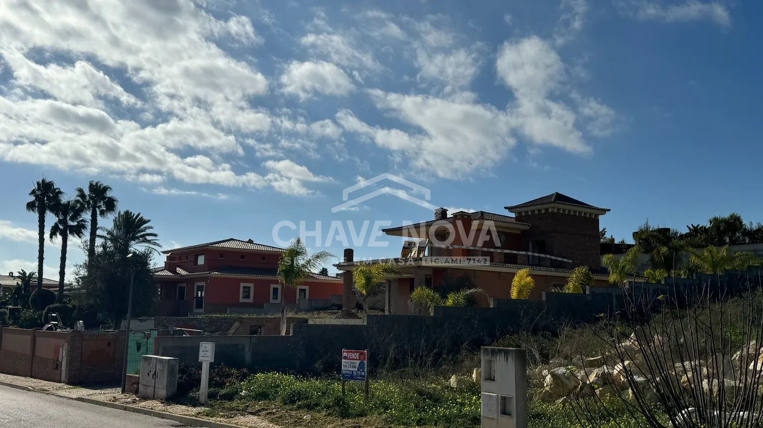Moradia de Luxo em Porto de Mós, Lagos – Personalize a Casa dos Seus Sonhos - 2