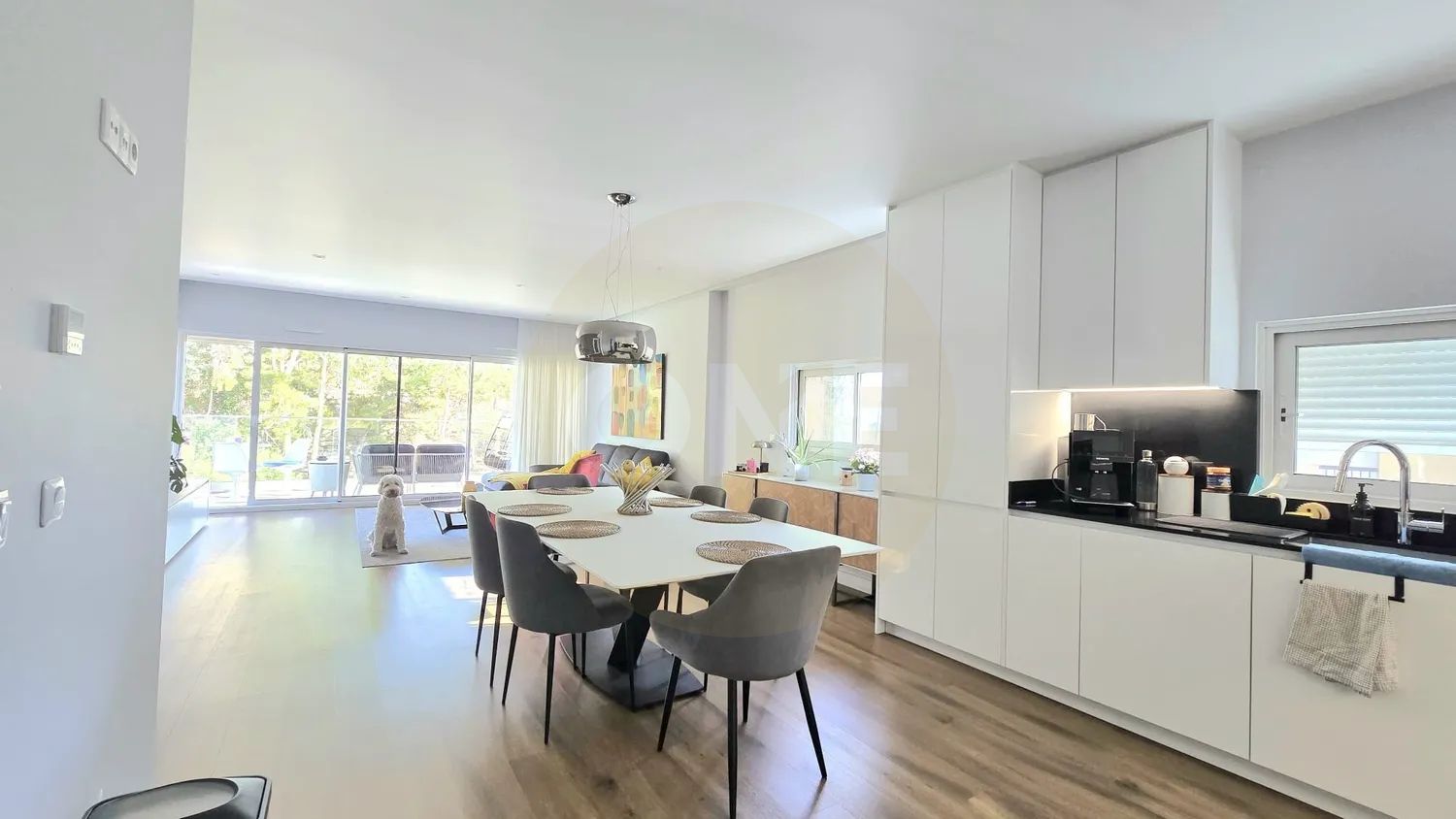 3 Bedroom Apartment Close to the Beach