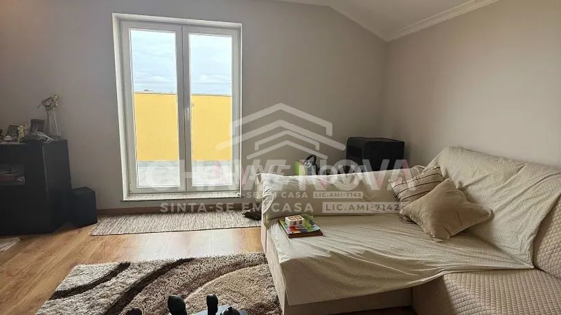 Apartamento T2 no último andar com 3 varandas e garagem – São Bernardo, Aveiro  - 3