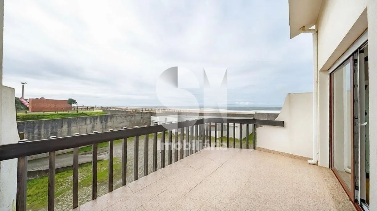 3-Bedroom Waterfront Home in Aver-o-Mar