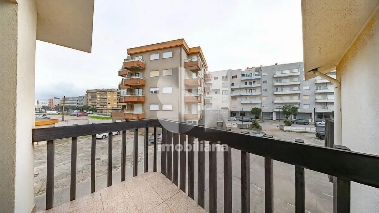 3-Bedroom Waterfront Home in Aver-o-Mar - 2