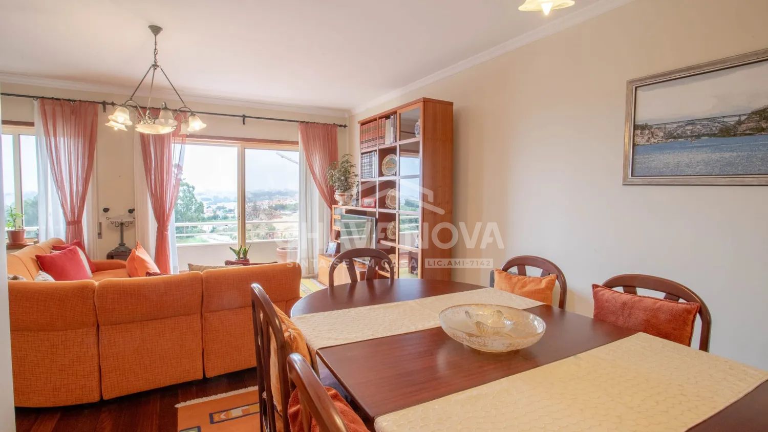 Apartamento Familiar T3+1 com terraços Vista Mar em Canidelo 