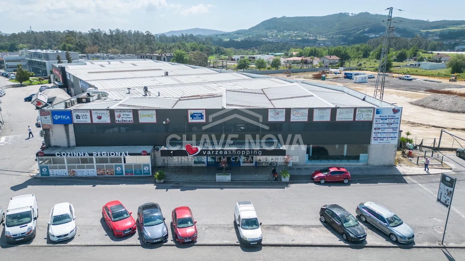 Espaços comerciais no Várzea Shopping - Barcelos