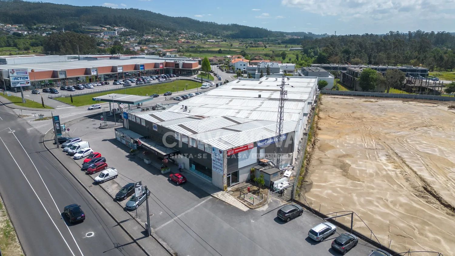 Espaços comerciais no Várzea Shopping - Barcelos - 2